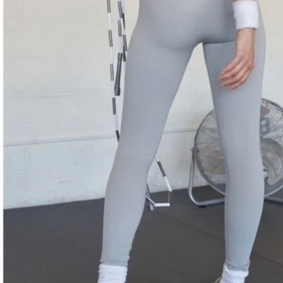 Free people gray leggings gs. Sz M/L high waisted - Picture 4 of 4